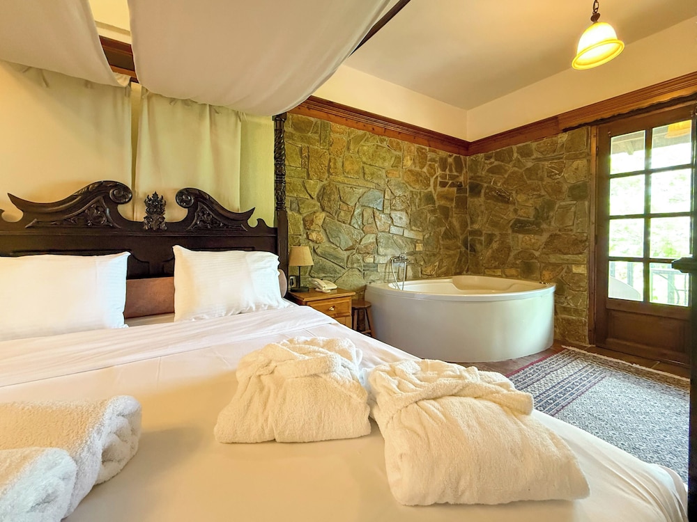 Pliades Traditional Guesthouse photo 4