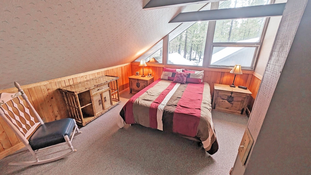 Pine Cone 3 6 Bedroom Home