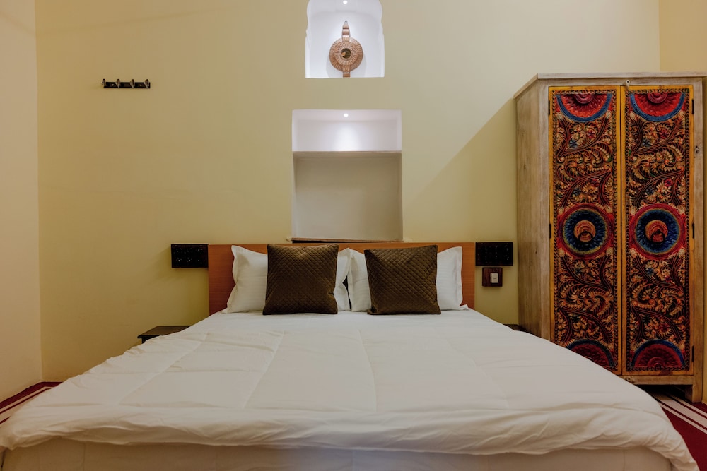 Jeevan Haveli Heritage Hotel And Museum