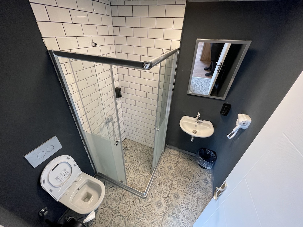 OTTO City Premium Süitler - Image 12