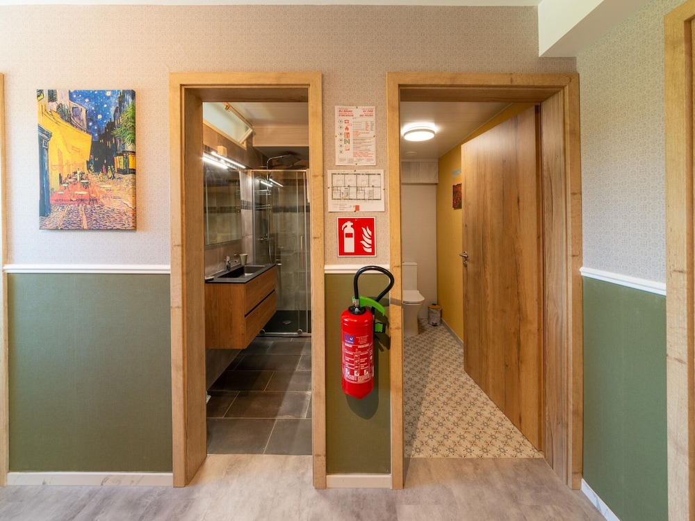 Spacious Getaway Near Spa F1