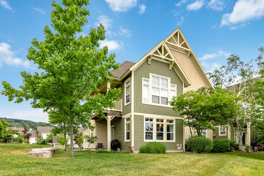 Rivergrass Condos