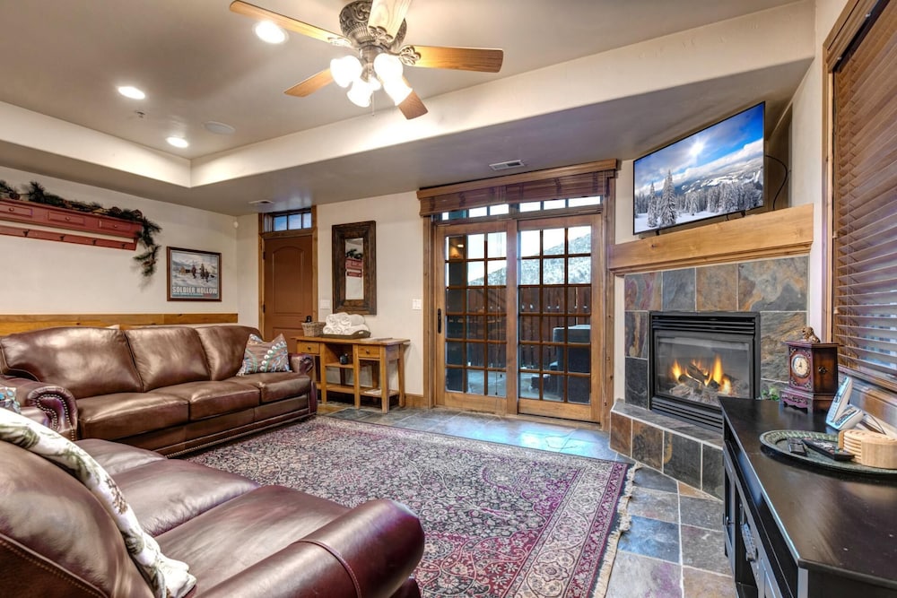 Park City KBM Resorts Walk To Main Street And To Park City Mountain, Hot Tub, On Free Citywide Bus Route 2 Units, 8 Bedrooms Ml-1341