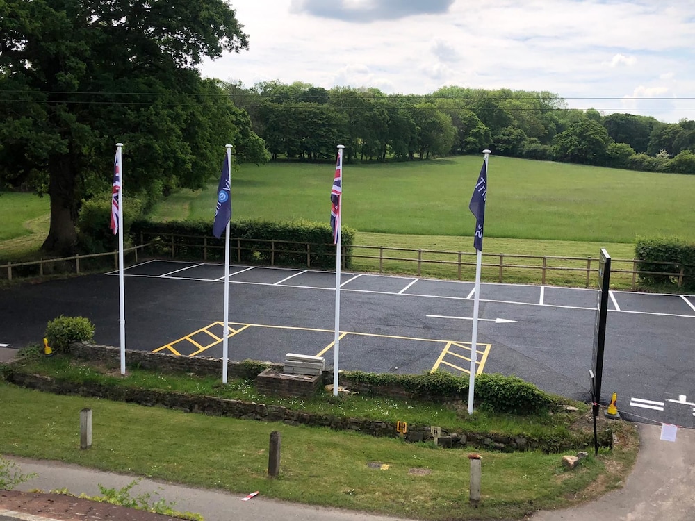 Trivelles Waterhall Country Hotel - Gatwick