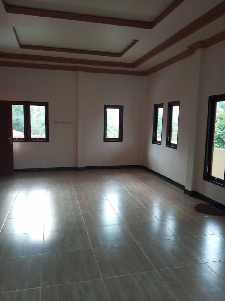 Gloria Guest House