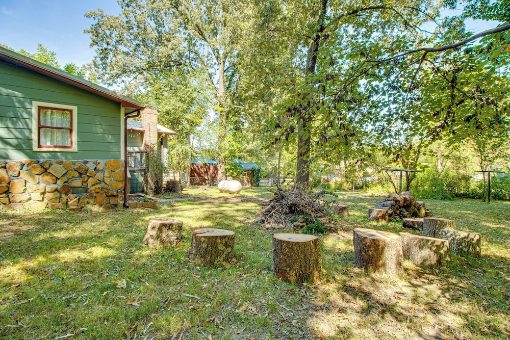 Near State Park & Spring River: Family Gem w/ Yard