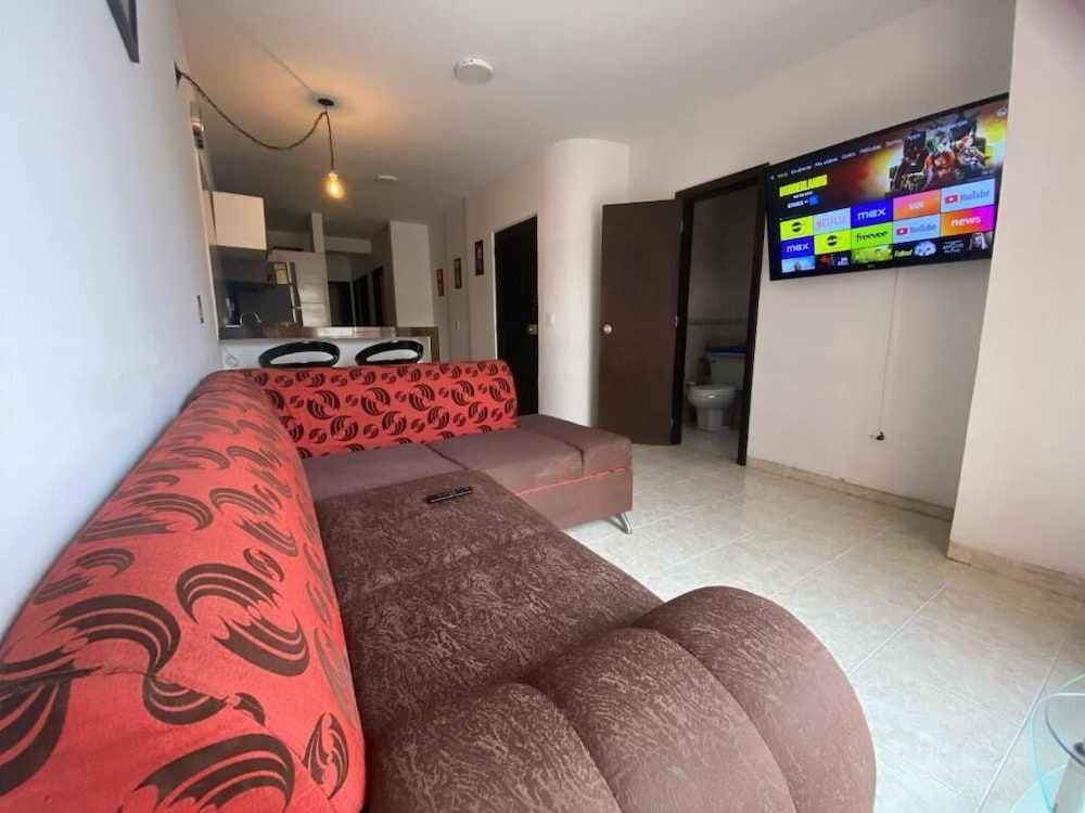Apartamento comodo central