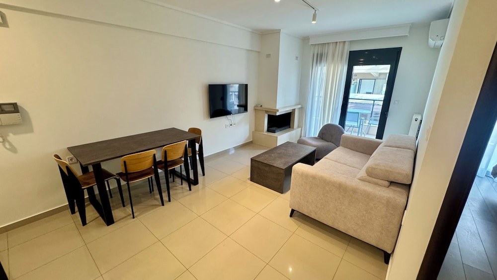 Icon Apartments