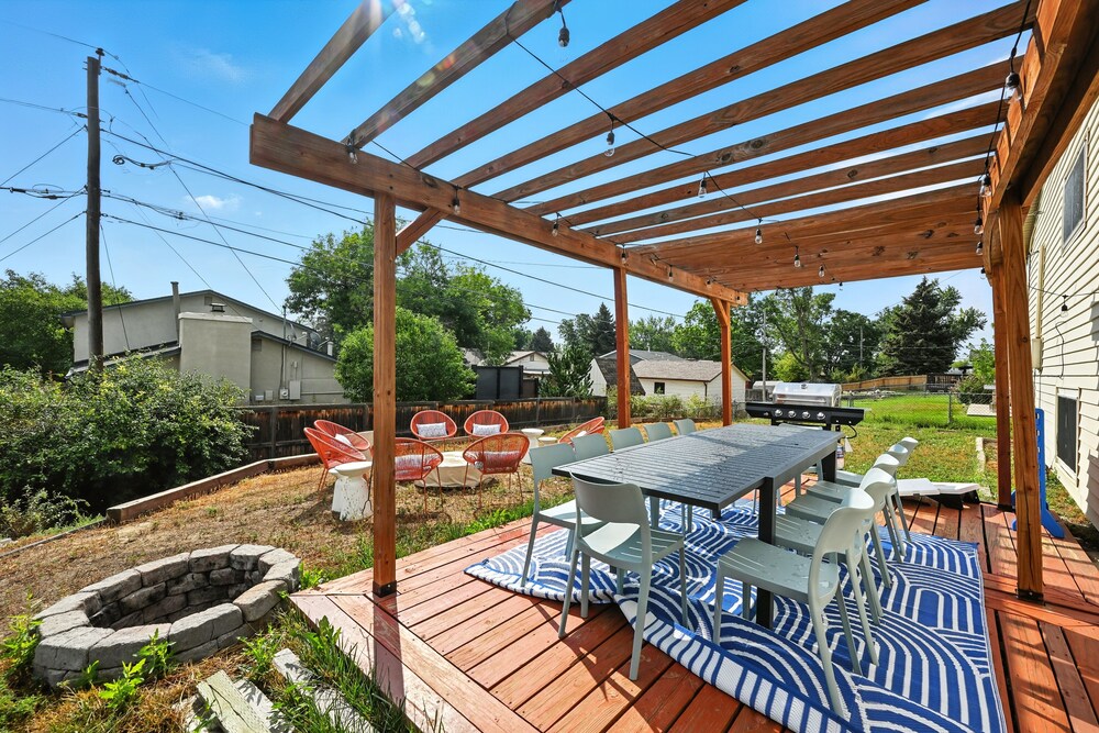 Family-friendly Arvada Getaway With Games Galore 4 Bedroom Home