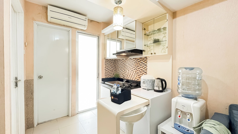 Good Deal And Homey 2Br Apartment Bassura City Near Mall