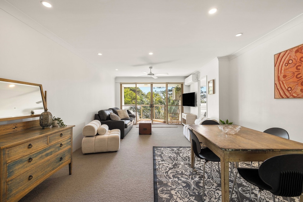 Beach Break Apartment 65
