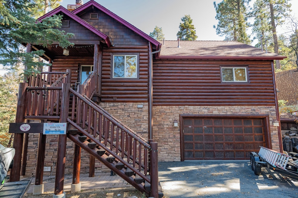 Bearfoot Bungalow