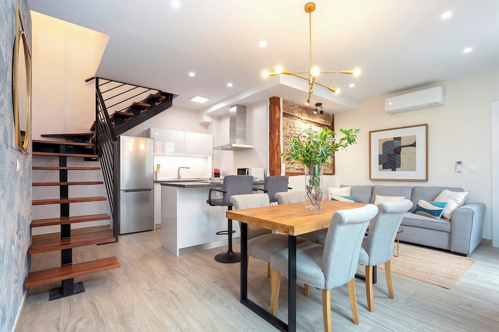 Sophisticated House With Terrace. Plaza del Realejo