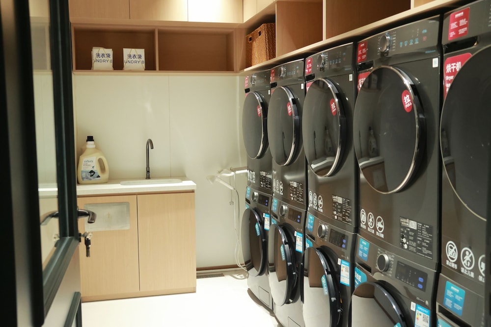 Vishan Garden Trendy Hostel