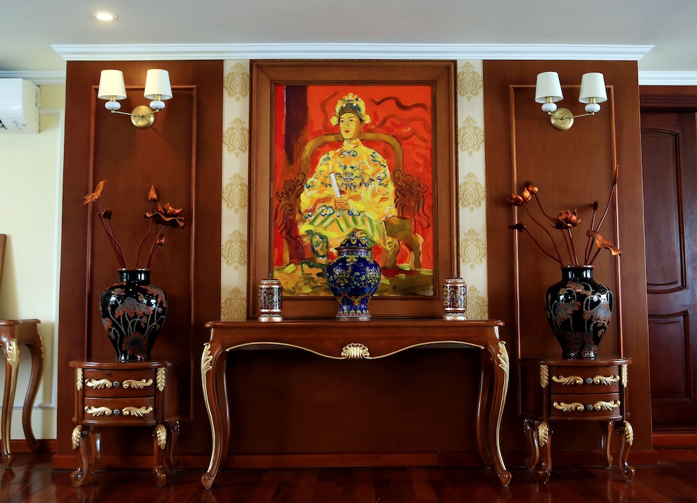 Emperor Cruises Legacy Halong