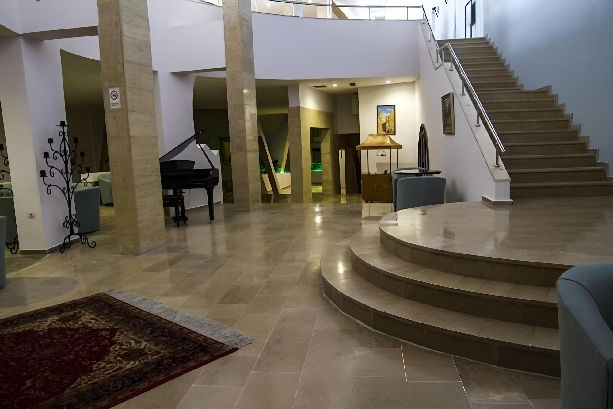 Peri Tower Hotel
