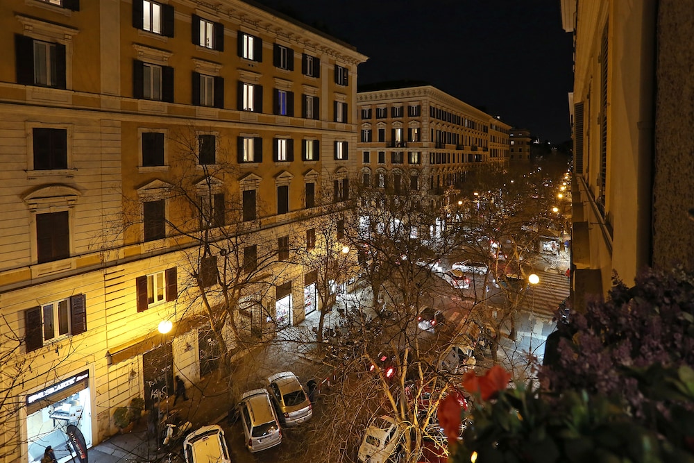 Liberty Rome Suites