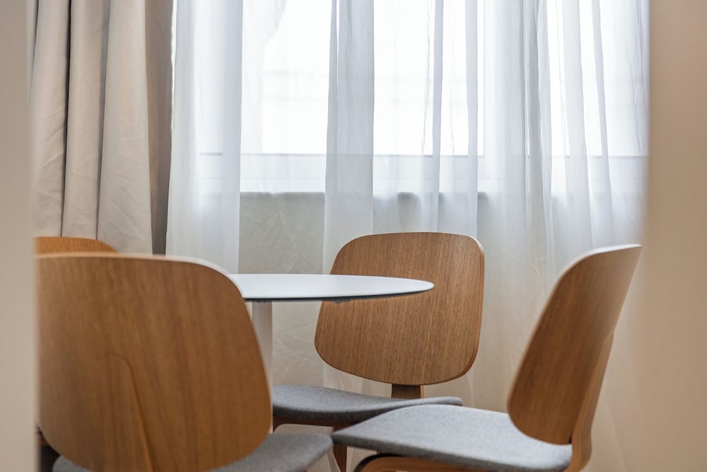 Numancia Apartments