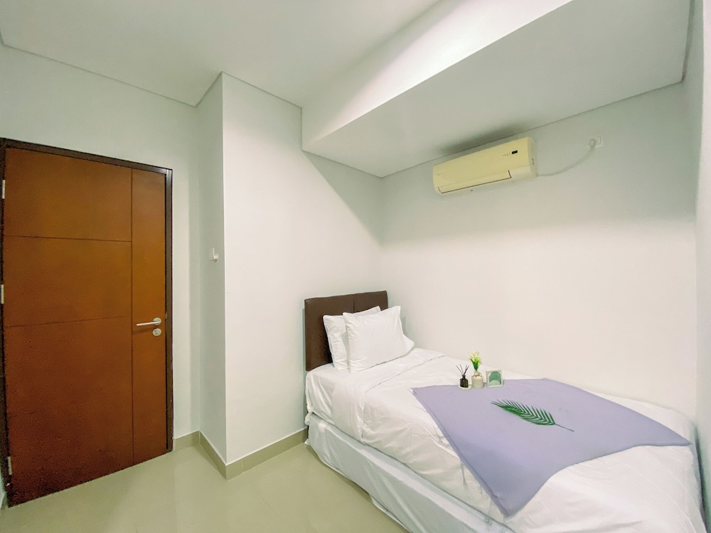 Best and Cozy 2BR Apartment Royal Olive Residence