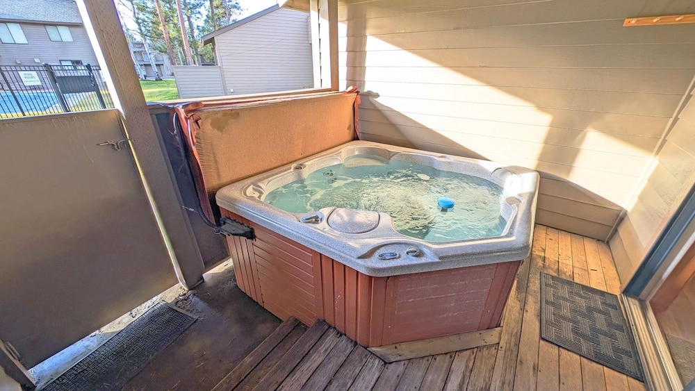 Fairway Village 8 3 Bedroom Condo