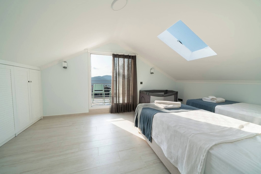 Ölüdeniz Plajına Yakın 3 Yatak Odalı Villa