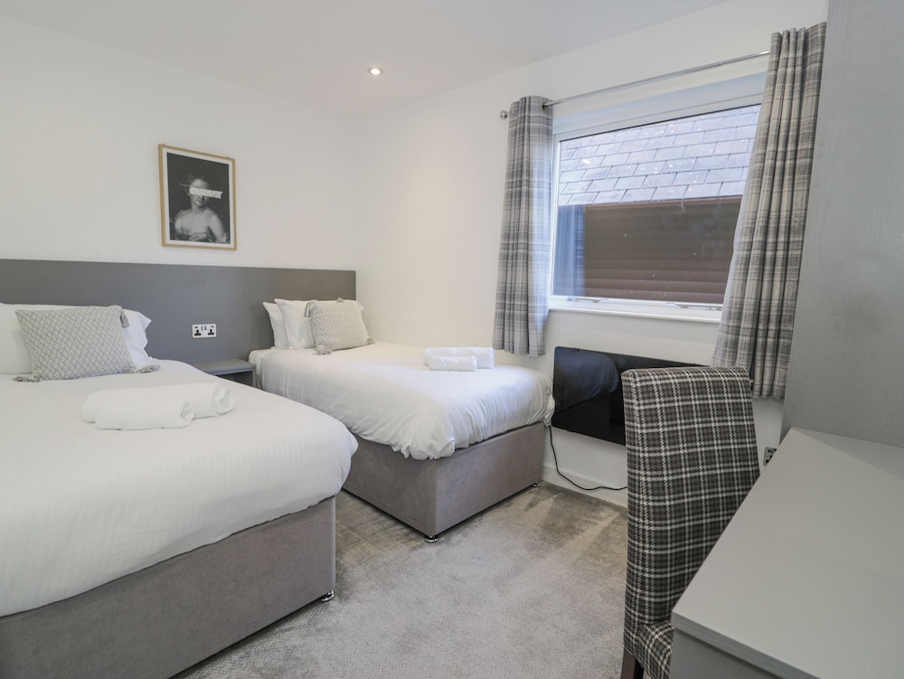 Luxury Lodge 46