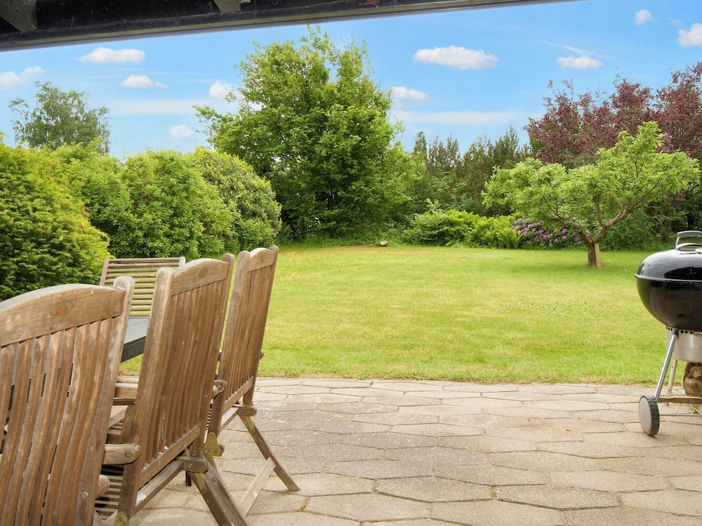 6 Person Holiday Home in Dronningmolle view 5