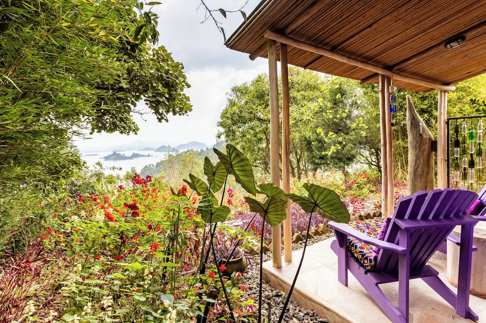 Chameleon Hill Forest Lodge