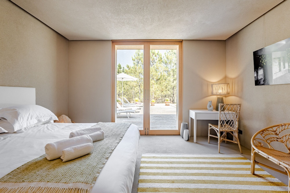 Melides Premium Villa With Pool by Homing