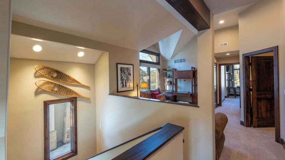 Jupiter Peak by Avantstay Near Deer Valley Base w/ Hot Tub!