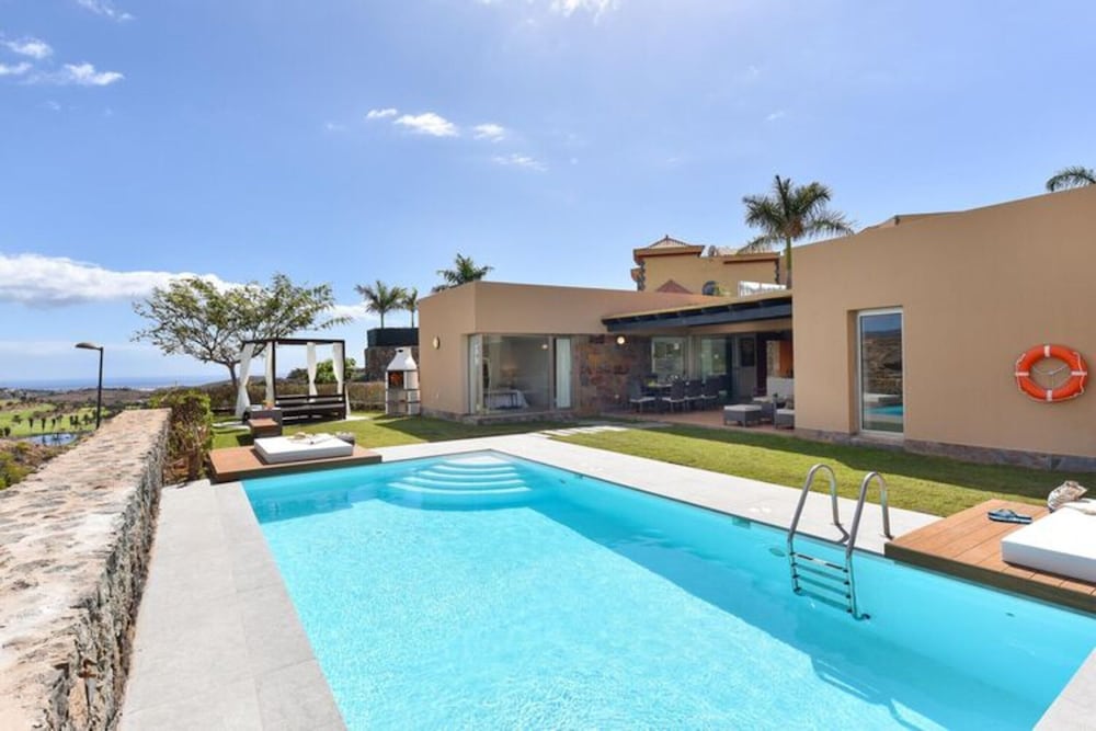 Holiday Home With Pool on Golf Resort, Maspalomas