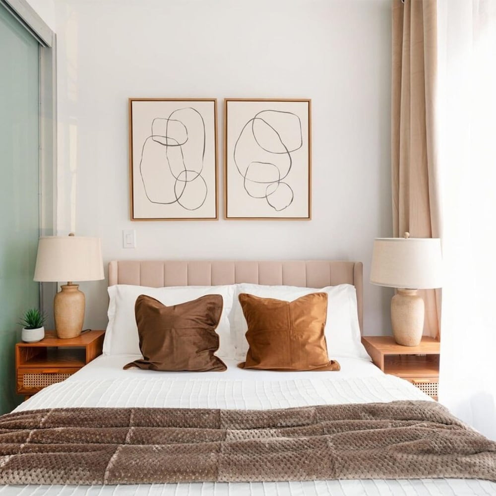 317-2a Sleek Modern 1Br UES W D