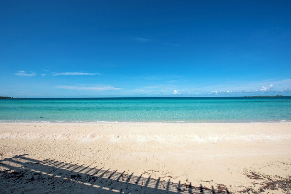 Secluded Luxury: New Beachfront Home With Pool