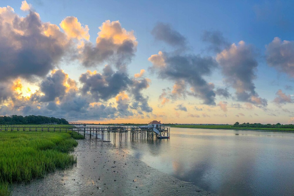 Waterfront Sunset Beach Escape w/ Dock  Golf View - Property Image 8