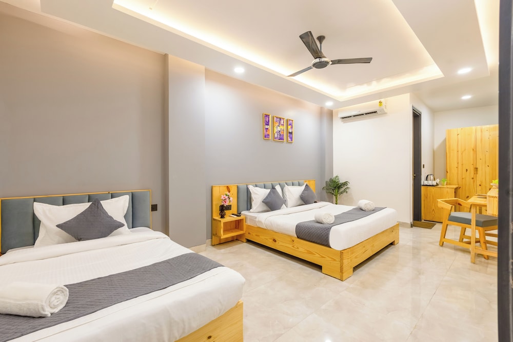 Hotel Zest Near IGI Airport