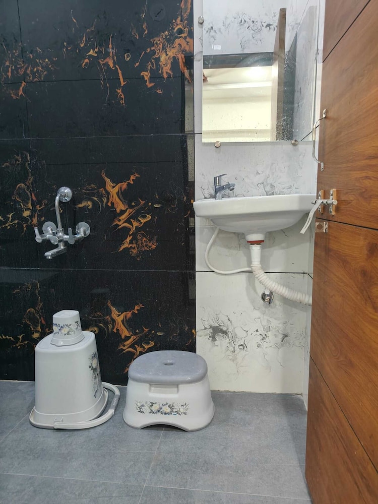 Hotel Medanta Inn