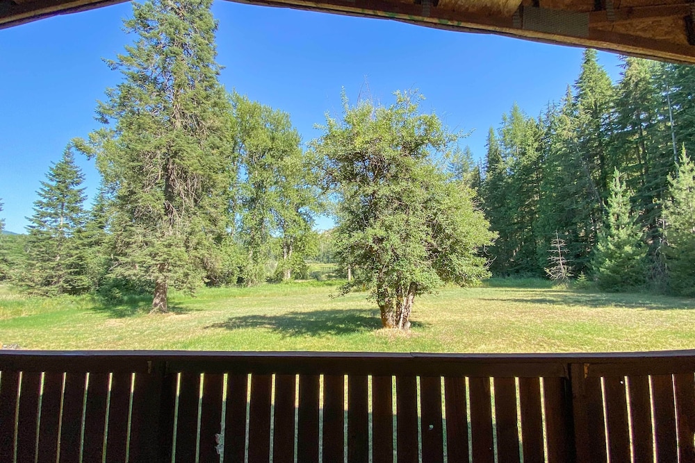 Private 2-acre Retreat w/ MTN Views, Walk to River view 5