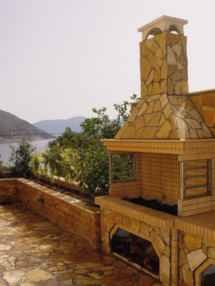 Greka Ioanian Maisonette - Poolside Seaview Bliss