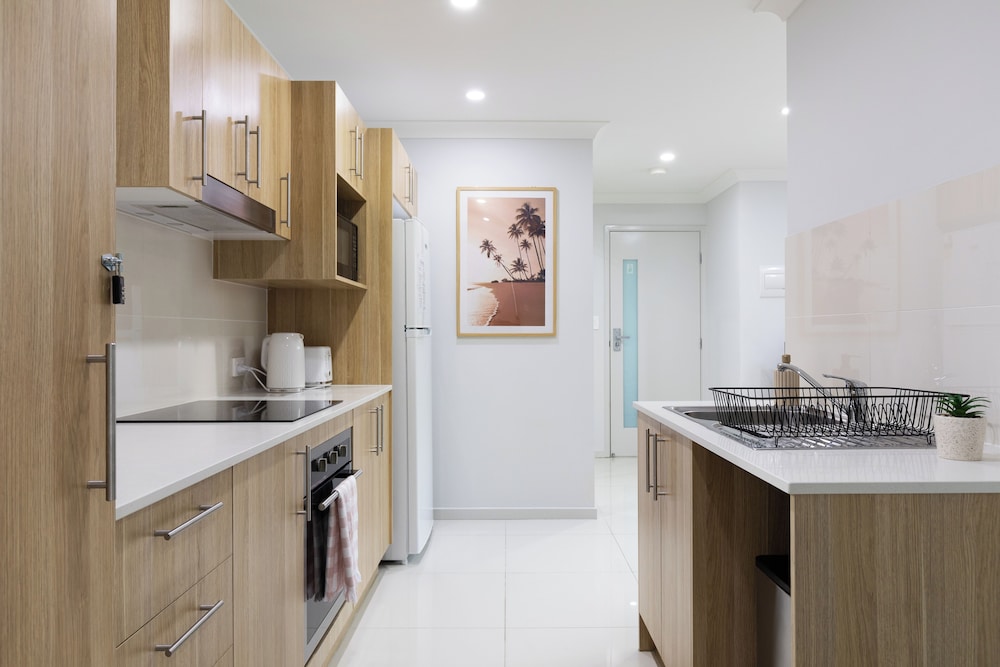 Smart Suites Self Check-in Apartments - 39 Freney