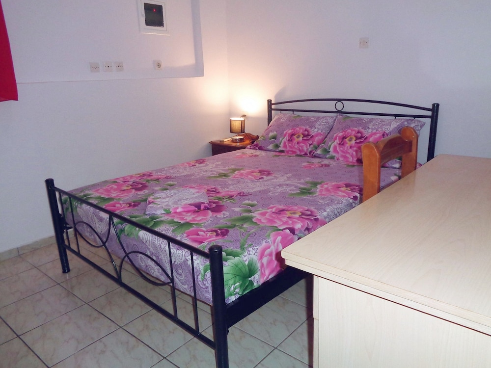 Elena's House