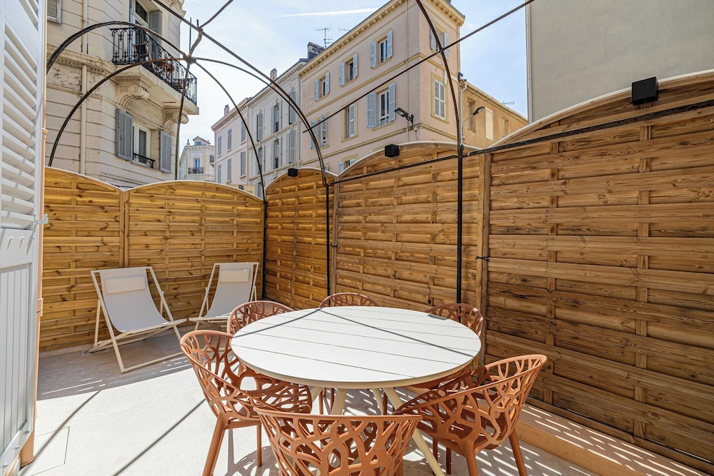 Magnificent Apartment - Ac-1br-4p- Cannes
