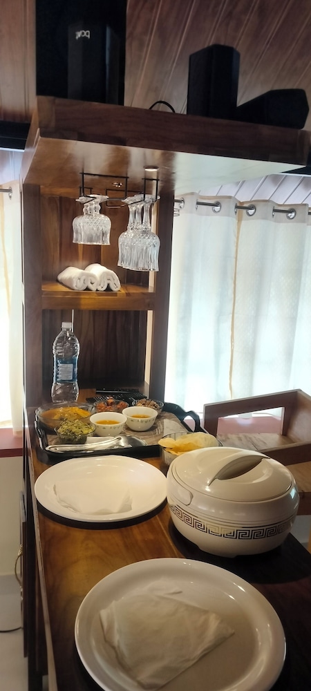 Makam Holiday Home
