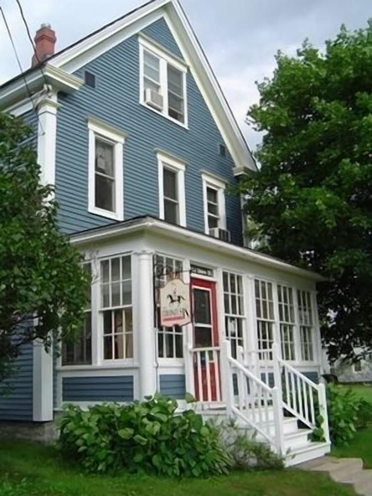 The Colonel's In B&B