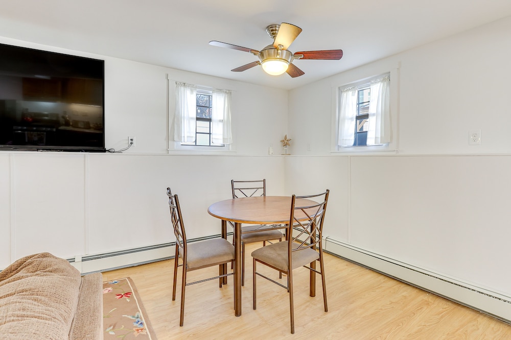 Milford Vacations - Milford Vacation Rental 1 Block to Beach! - Property Image 12