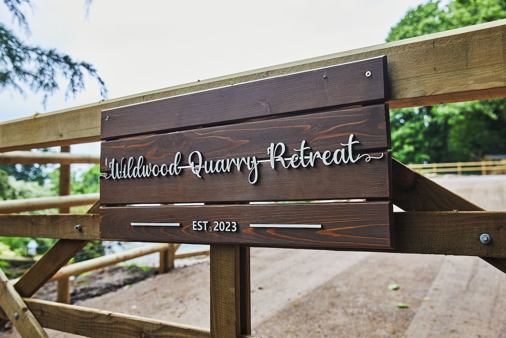Wildwood Quarry Cabin - Pet Friendly - Sleeps 3/4