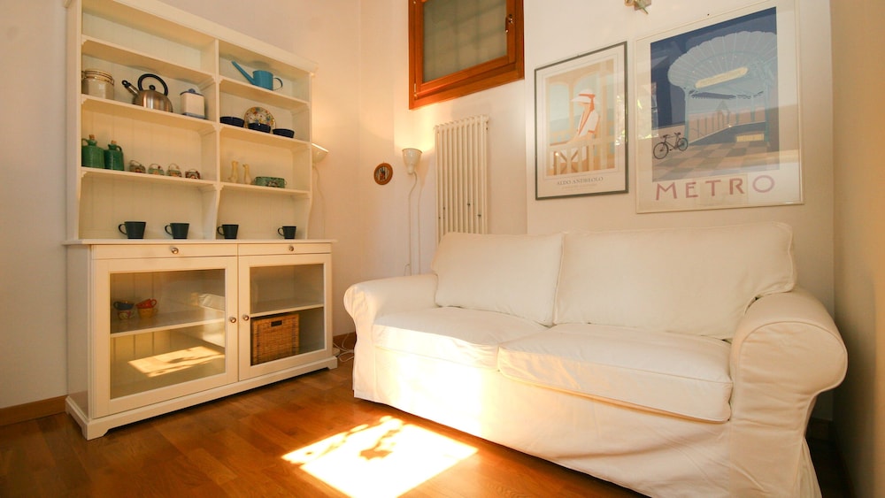 Rental in Rome Laura