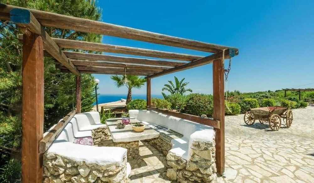 Villa Poseidon Suite