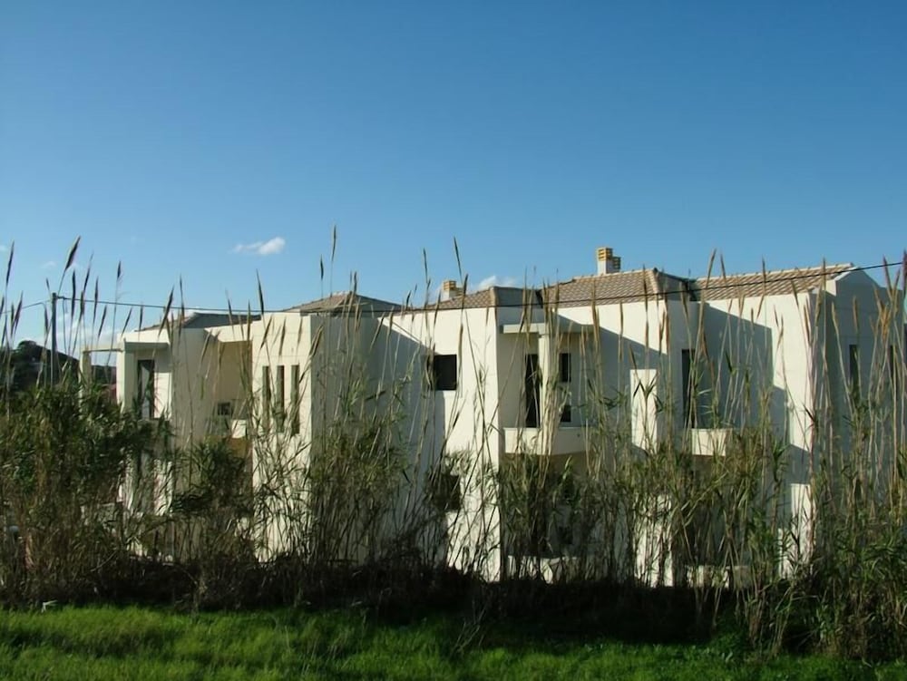 Sugar and Almond - Luxury Apartments