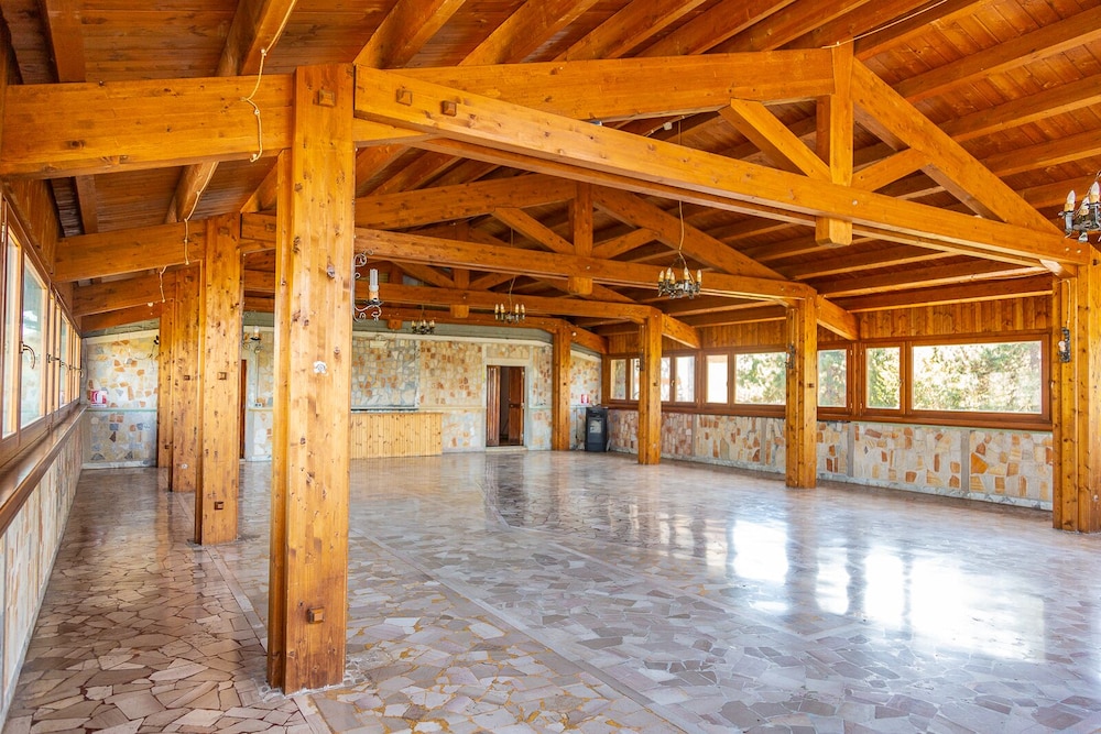 meeting & event spaces