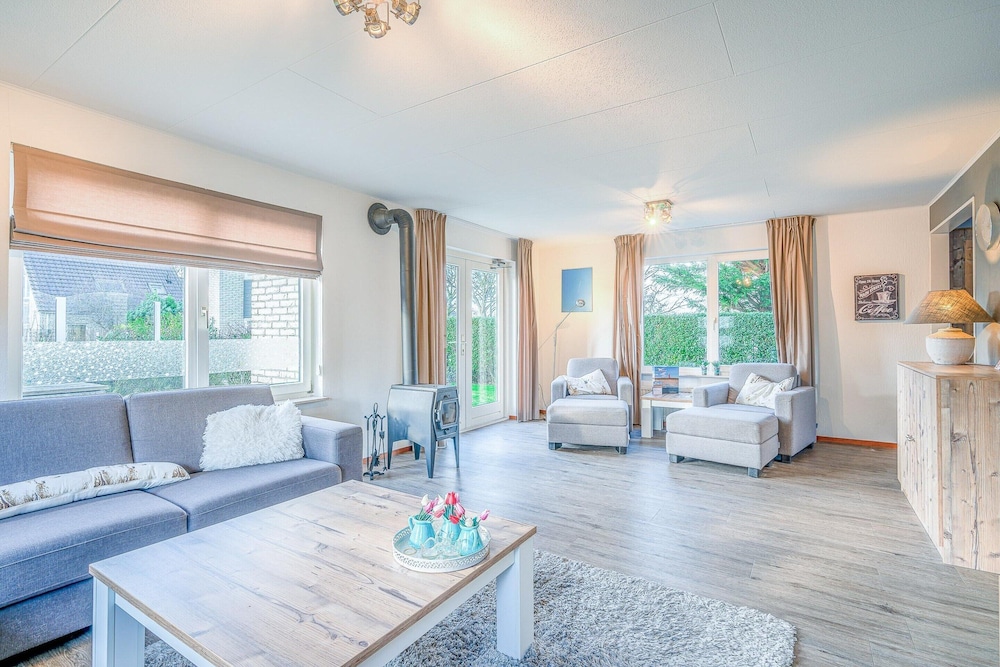 Charming Villa With Wood Stove Near the sea and Forest